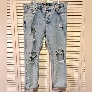 Pull & Bear Distressed Boyfriend Denum